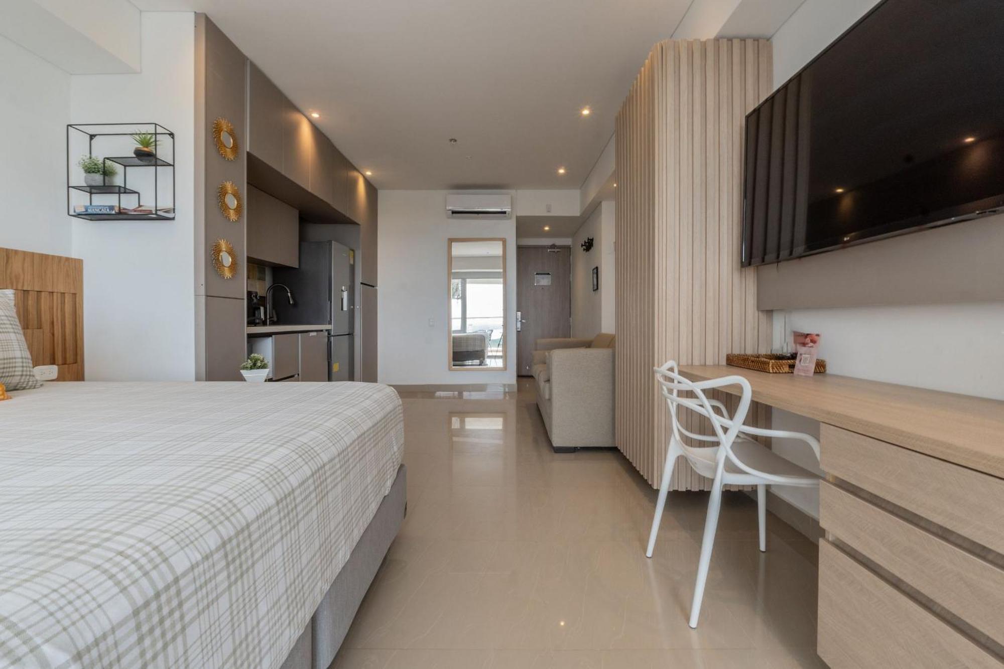 Cb1531 | Confort Premium: Cama King Y Balcón