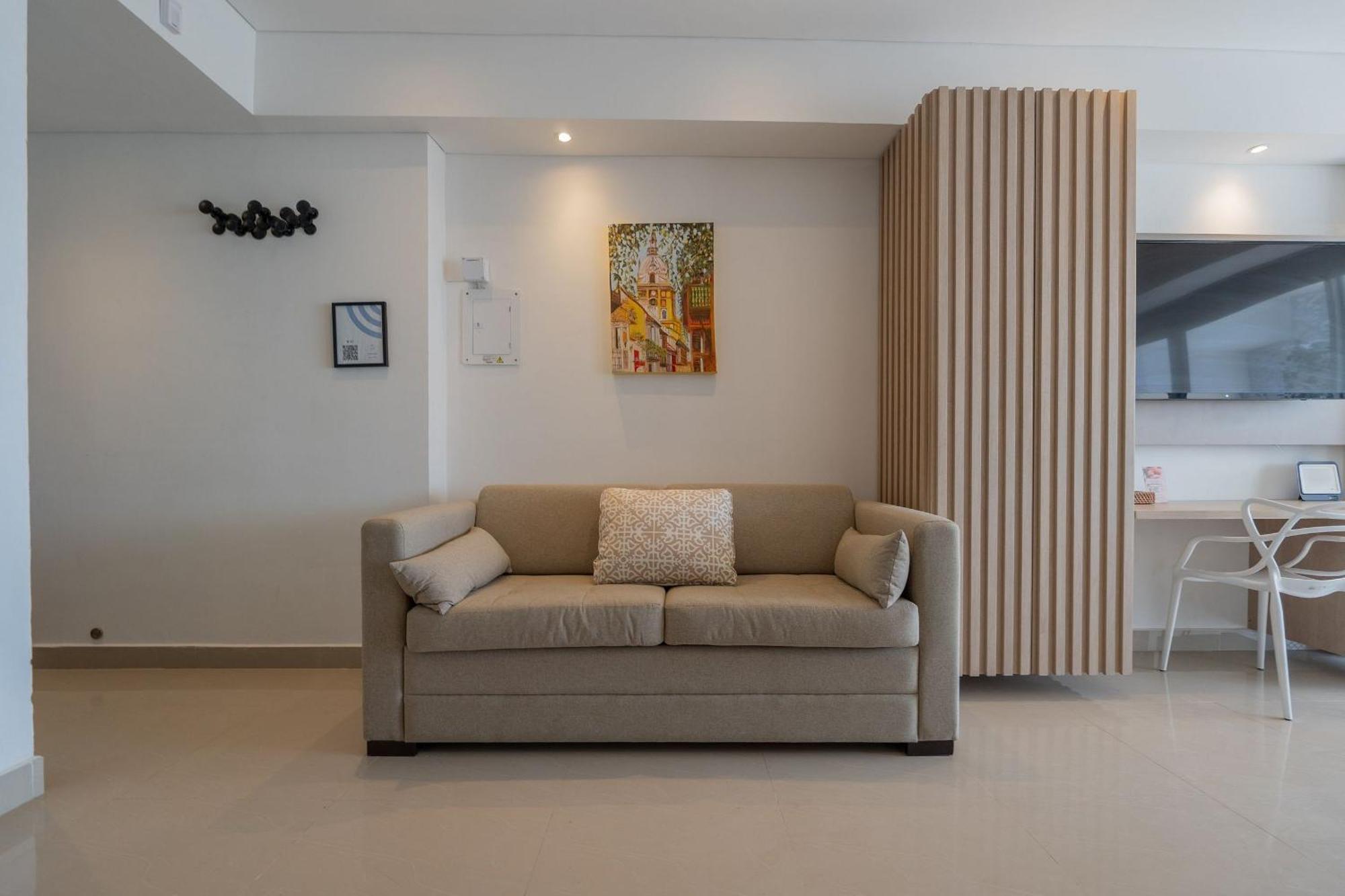 Cb1531 | Confort Premium: Cama King Y Balcón