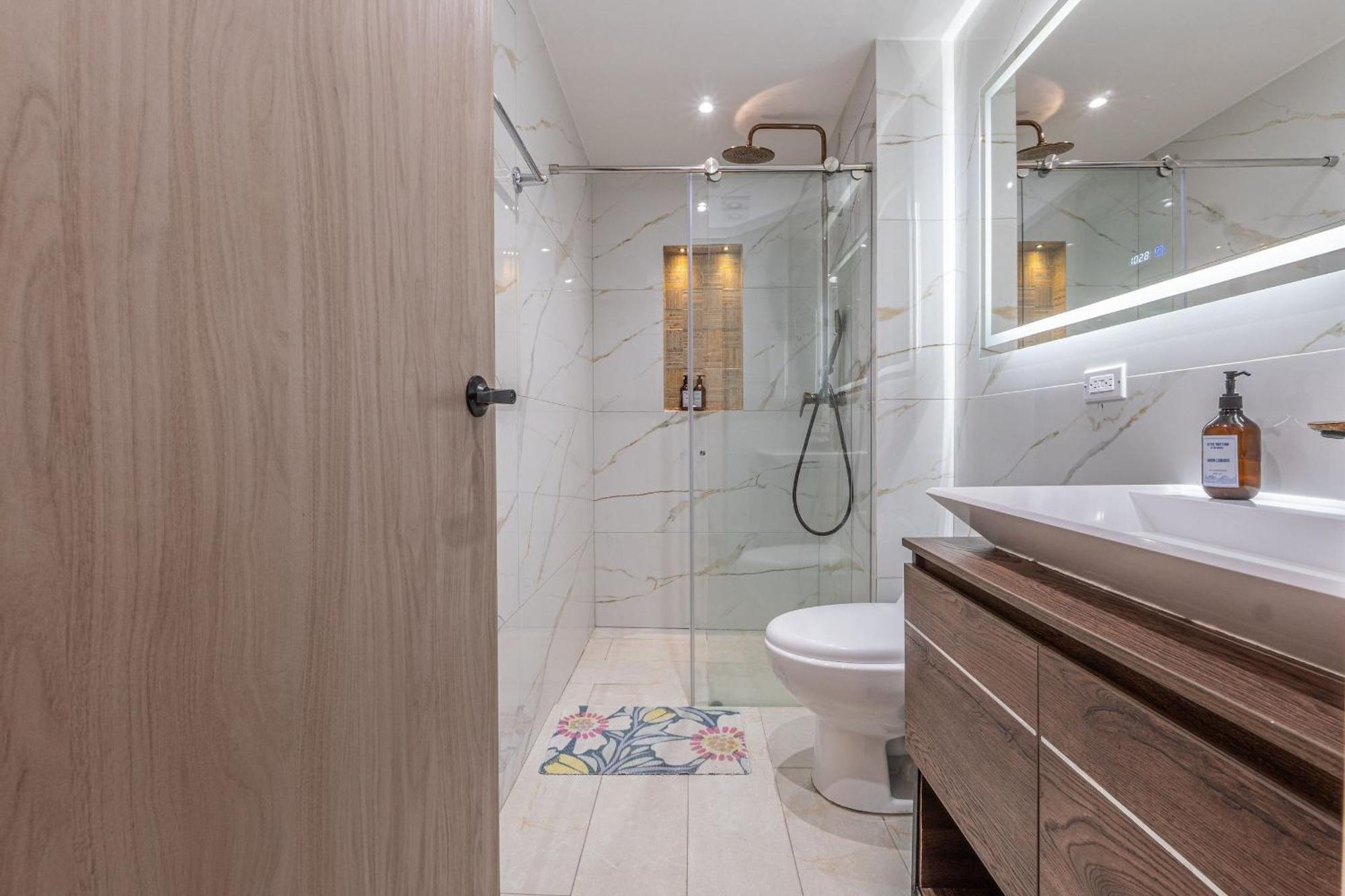 Cb1531 | Confort Premium: Cama King Y Balcón Cartagena